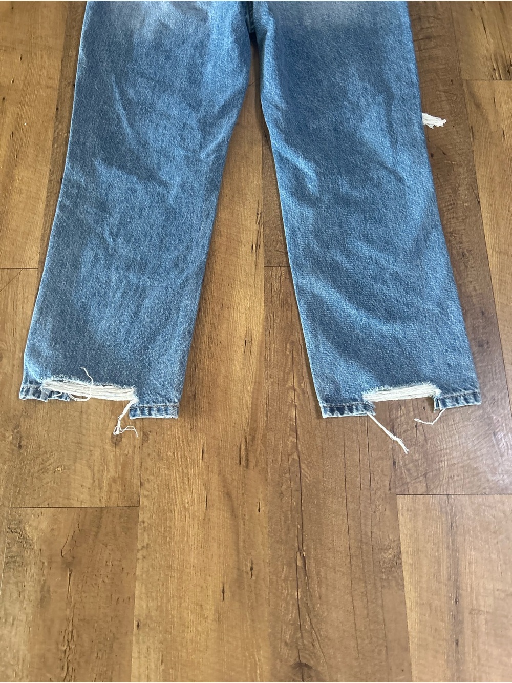 Altar’d State High Rise Distressed Cropped Jeans Size 29 NWT Raw Hem Trendy - Picture 14 of 16